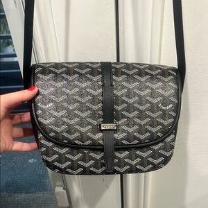 Brand inspired cross body